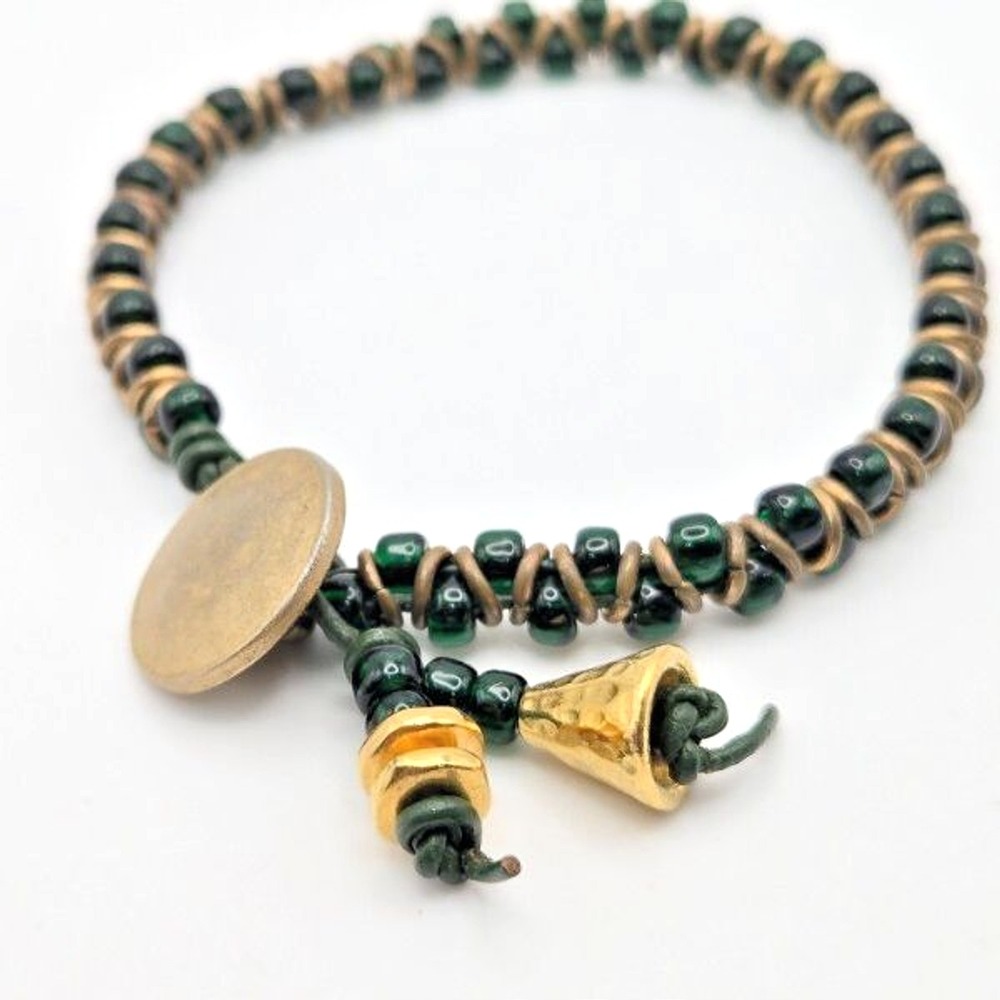 Brasstone Rings and Green Glass Beaded‎ Bracelet Goldtone Accents Button Closure